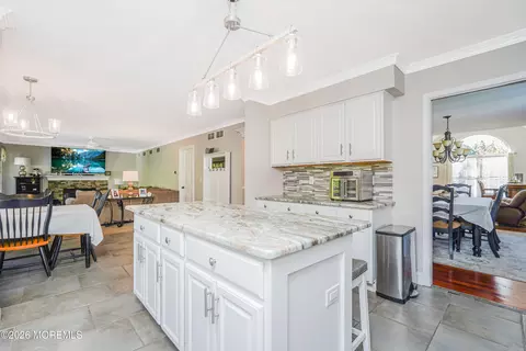 Kitchen - 20 Thousand Oaks Ter, Howell, NJ 07731 photo 2 of 4