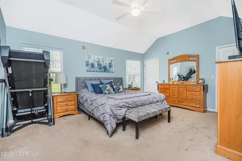 Bedroom - 20 Thousand Oaks Ter, Howell, NJ 07731 photo 4 of 7