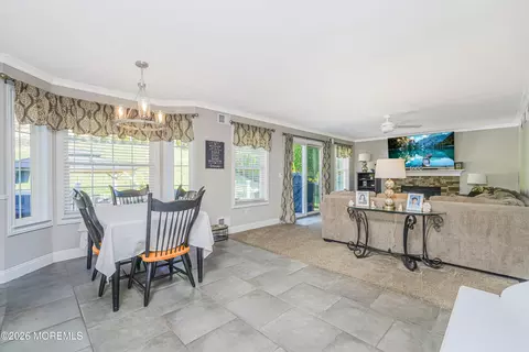 Dining - 20 Thousand Oaks Ter, Howell, NJ 07731 photo 1 of 4