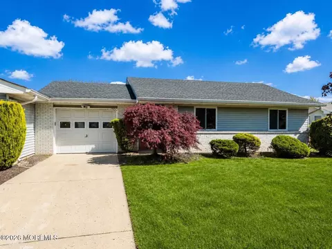 732 Ralston Plz # C, Monroe, NJ 08831