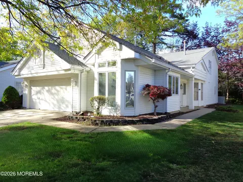 2311 Kira Ct, Toms River, NJ 08755