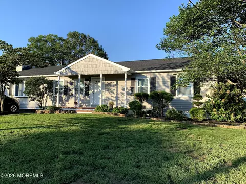 547 Rhode Island Ave, Brick, NJ 08724