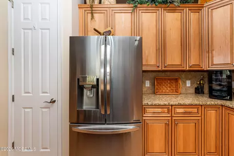 Kitchen - 49 Arborridge Dr, Forked River, NJ 08731 photo 4 of 9
