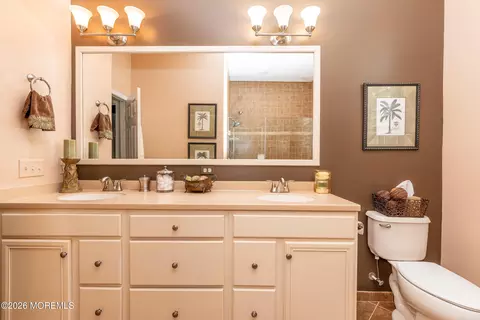 Bath - 49 Arborridge Dr, Forked River, NJ 08731 photo 2 of 7
