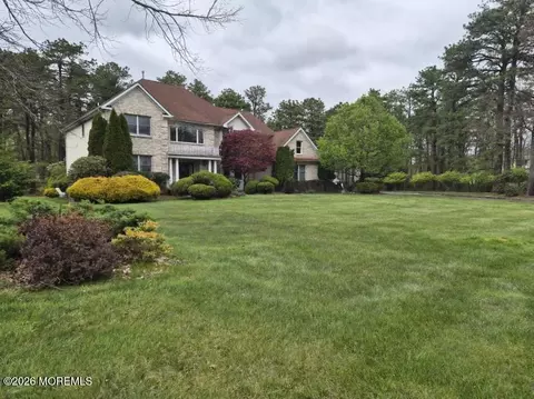 4 Biscayne Ct, Jackson, NJ 08527