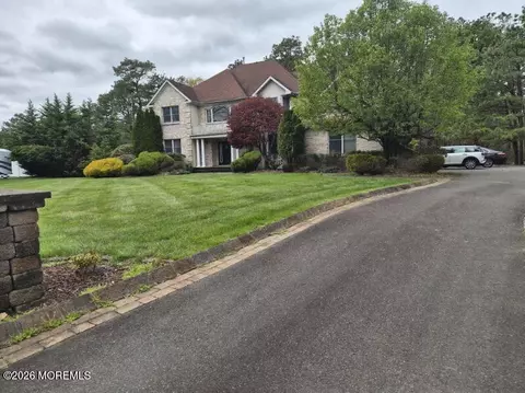 4 Biscayne Ct, Jackson, NJ 08527