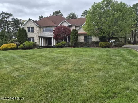 4 Biscayne Ct, Jackson, NJ 08527