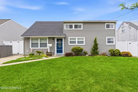 93 Marion St, Carteret, NJ 07008