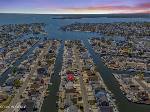 41 Pilot Rd, Toms River, NJ 08753
