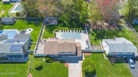 6 Pittsfield Rd, Howell, NJ 07731