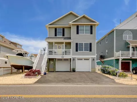 728 Drum Point Rd, Brick, NJ 08723