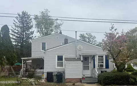 98 Belshaw Ave, Eatontown, NJ 07724