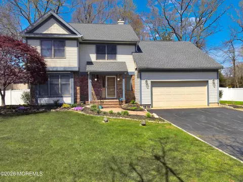 27 Oakland Rd, Old Bridge, NJ 08857