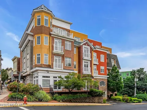 11 Wharf Ave #5, Red Bank, NJ 07701