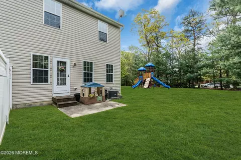 Exterior - 101 Joyce Ct, Brick, NJ 08724 photo 5 of 6