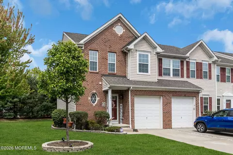 Exterior - 101 Joyce Ct, Brick, NJ 08724 photo 2 of 6