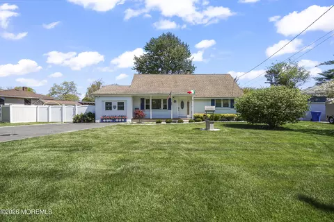 1053 Savannah St, Toms River, NJ 08753
