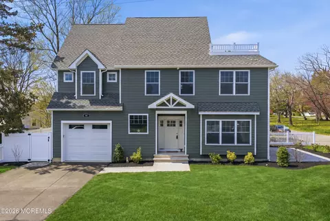 50 Breton Harbors Dr, Toms River, NJ 08753