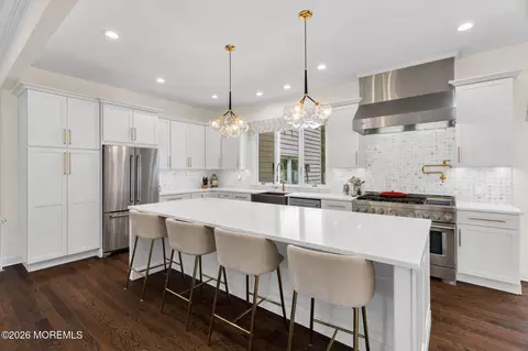 103 Obre Rd, Colts Neck, NJ 07722