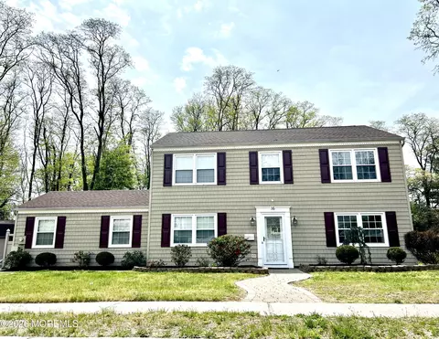 16 Templer Way, Hazlet, NJ 07730