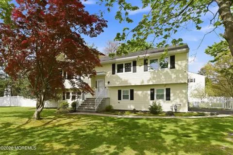 1109 Hope Rd, Tinton Falls, NJ 07712