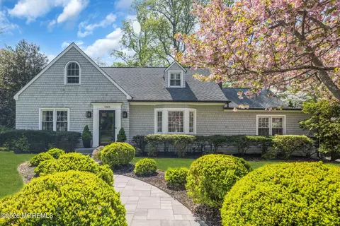 10 S Woodland Dr S, Fair Haven, NJ 07704