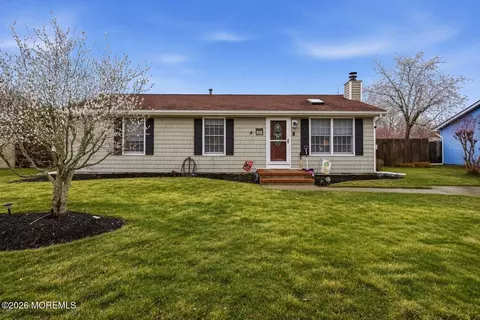 313 Lake Crystalbrook Dr, Little Egg Harbor, NJ 08087