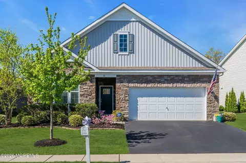 56 Woodchuck Dr, Barnegat, NJ 08005
