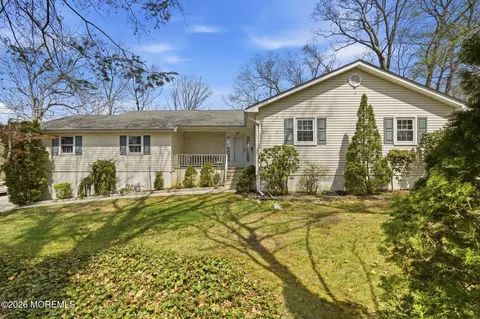 61 New Brunswick Ave, Matawan, NJ 07747