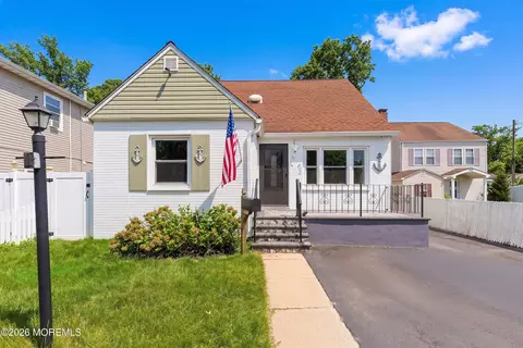 52 Port Monmouth Rd, Keansburg, NJ 07734