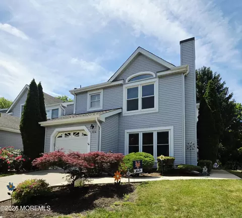 124 Magee Ct, East Brunswick, NJ 08816