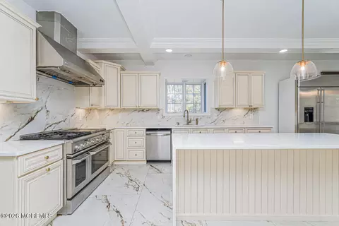 Kitchen - 4 Wilson Blvd, Jackson, NJ 08527 photo 4 of 5
