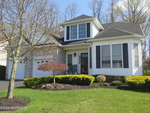 407 Edinburgh Pl, Marlboro, NJ 07746