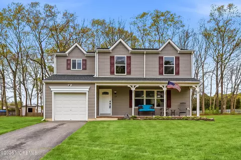 14 Anita Dr, Jackson, NJ 08527