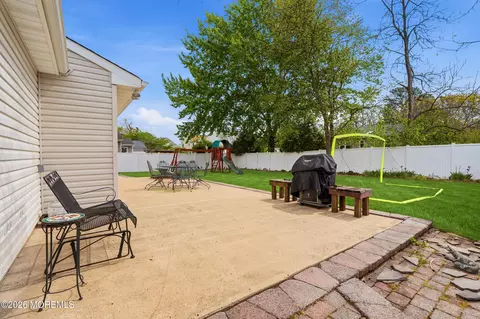 Exterior - 330 Hulse Ave, Brick, NJ 08724 photo 3 of 6