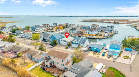 37 Seville Dr, Brick, NJ 08723