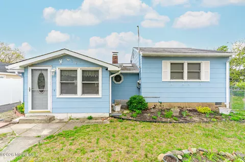 172 Cherry Quay Rd, Brick, NJ 08723