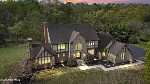105 Clover Ct, Freehold, NJ 07728