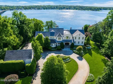 934 Navesink River Rd, Rumson, NJ 07760