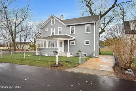 8 Newman St, Keansburg, NJ 07734