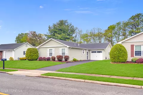 67 Greenbriar Blvd #67, Brick, NJ 08724