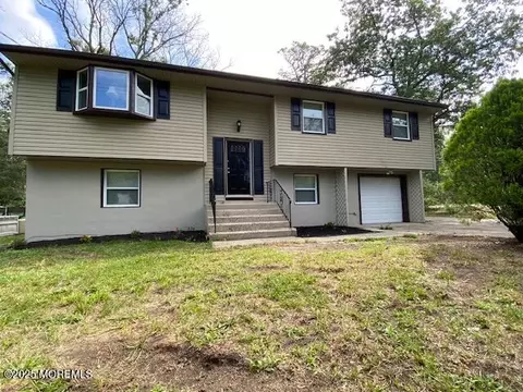 327 W Virginia Rd, Browns Mills, NJ 08015