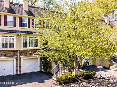 56 W Aspen Way, Matawan, NJ 07747