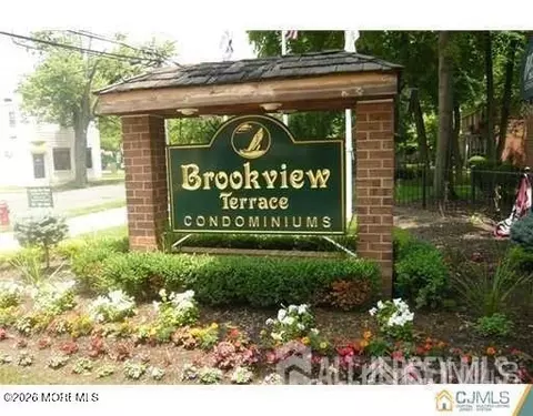 289 Main St #10F, Spotswood, NJ 08884