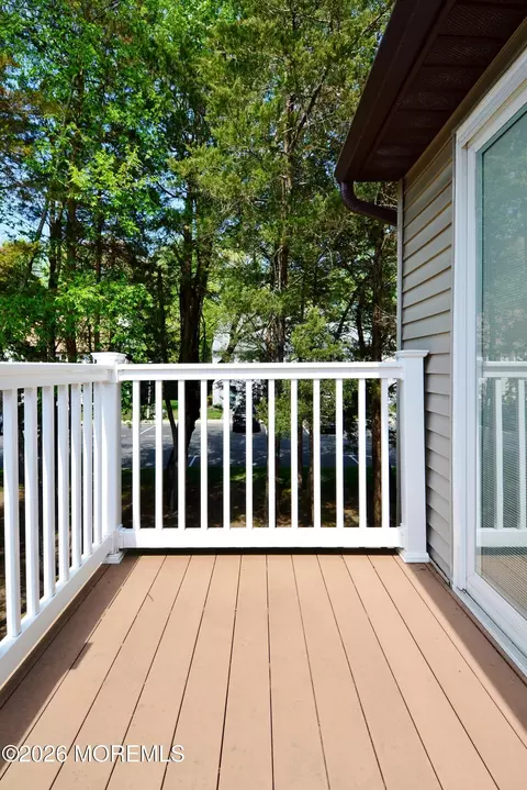 8 Colonial Ct, Jackson, NJ 08527 photo 20