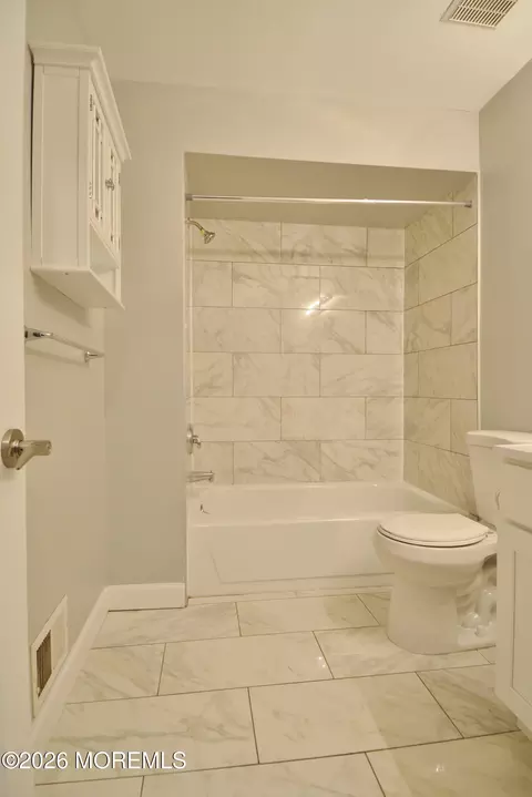 8 Colonial Ct, Jackson, NJ 08527 photo 24