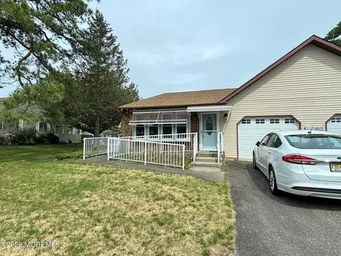 1 Alpine Rd #A, Whiting, NJ 08759