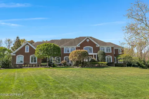 35 Hillcrest Dr, Colts Neck, NJ 07722