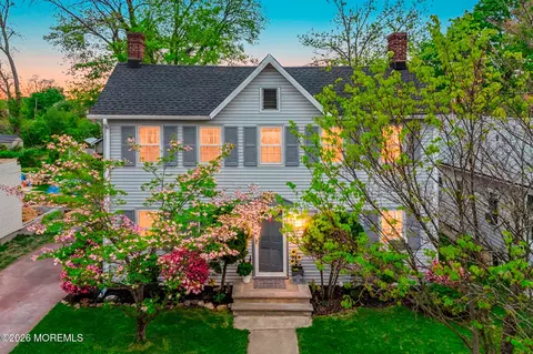 33 Kossman St, East Brunswick, NJ 08816