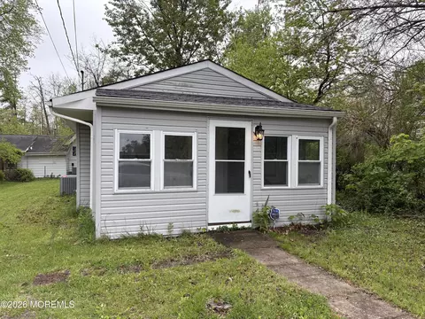 11 Pardee Blvd, Pemberton, NJ 08068